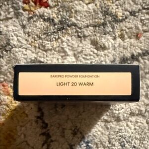 bareMinerals BAREPRO Powder Foundation - Light 20 Warm